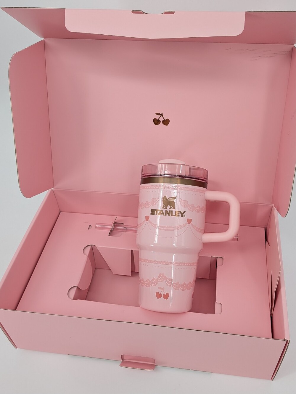new STANLEY Protour Tumbler water bottle cup gift box 20oz pink velvet cake 2026